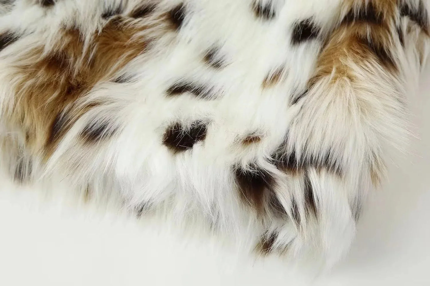 Chic Faux Fur Leopard Coat - Winter Warm High Neck